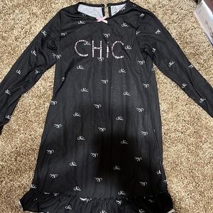 New CHIC nightgown. Size 7.